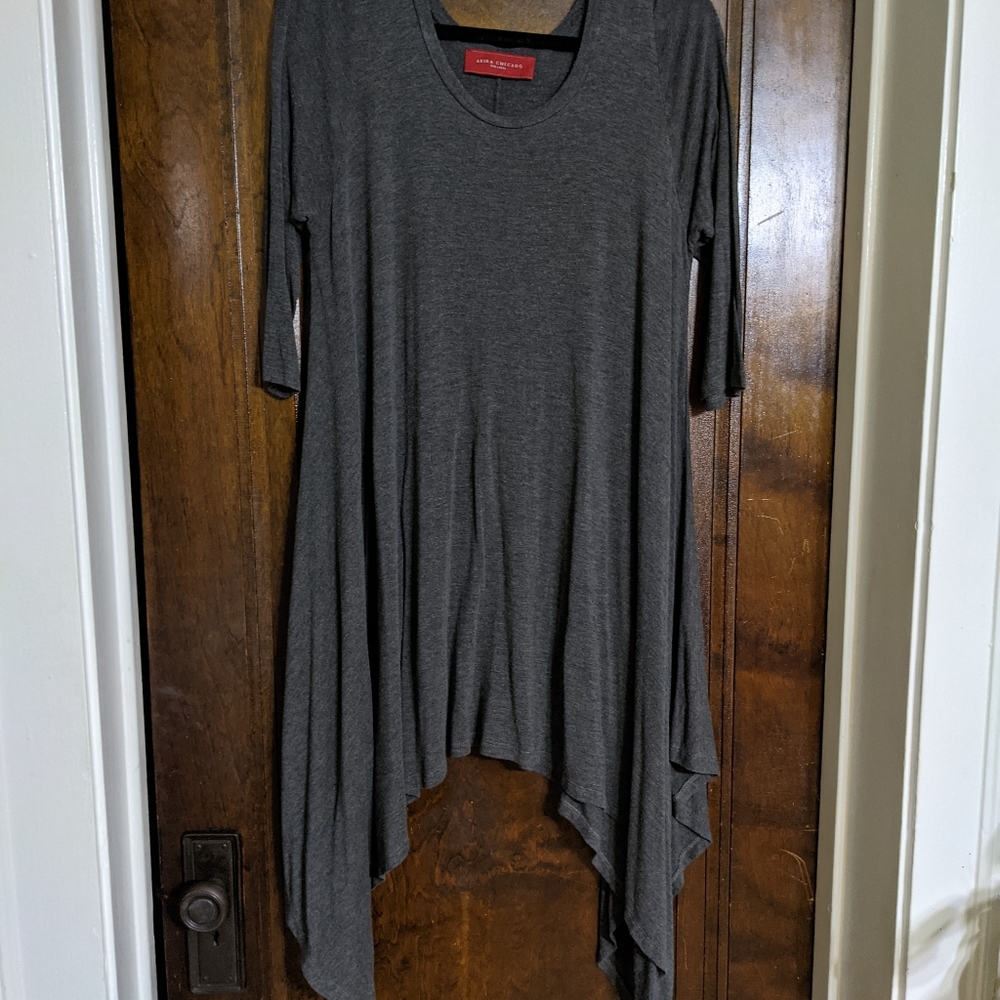 AKIRA grey drappy 3/4 sleeve shirt